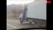 Vídeo: Camión arrastrando carga por la carretera