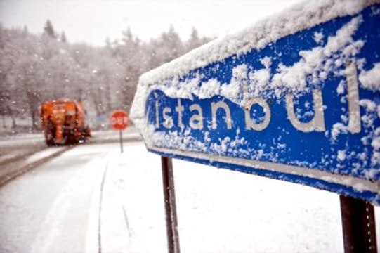 Meteoroloji: Pazar Kar Gelecek, Pazartesi Sıcaklıklar 15 Derece Düşecek