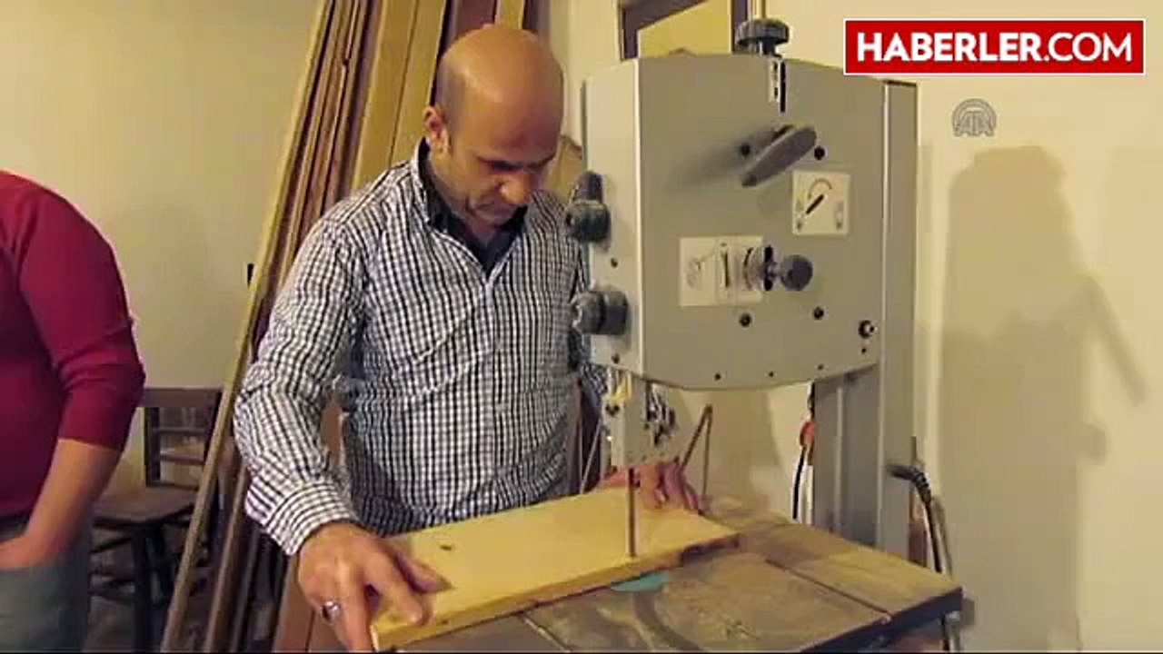 Sandıklı Kültür ve Sanat Evinde Ahşap Sanatla Buluşuyor