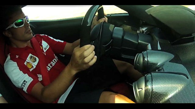 Fernando Alonso prueba el Ferrari LaFerrari