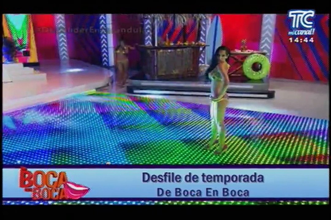 Desfile de temporada playera DBEB 2016