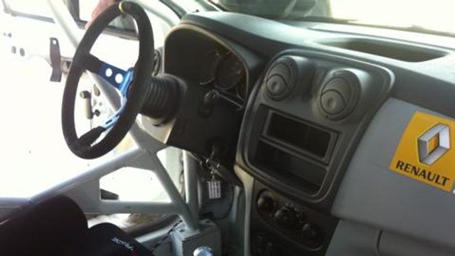 Dacia Sandero rally Cup interior