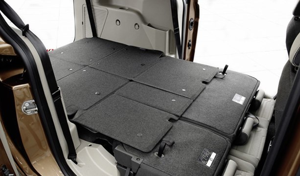 Ford Grand Tourneo Connect Asientos