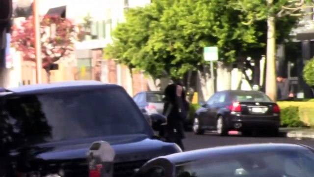 X17 EXCLUSIVE - Kendall Jenner Asked If Harry Styles Is Her Boyfriend