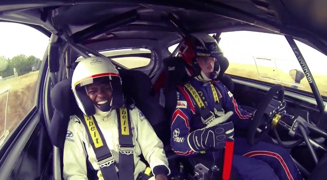 Thierry Neuville sorprende a la boxeadora Nicola Adams