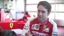 Esteban Gutiérrez  pilota el Ferrari F2001 de Schumacher