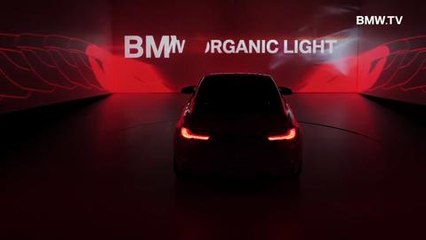BMW M4 Concept Iconic Lights con luces con tecnología OLED