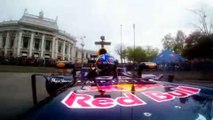 Daniel Ricciardo se exhibe en Viena