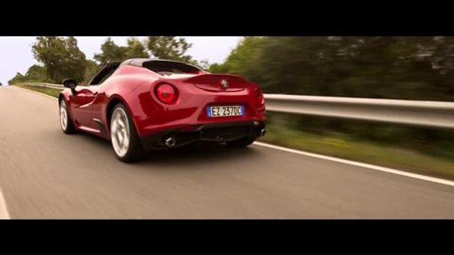 Alfa Romeo 4C Spider en la Costa Smeralda