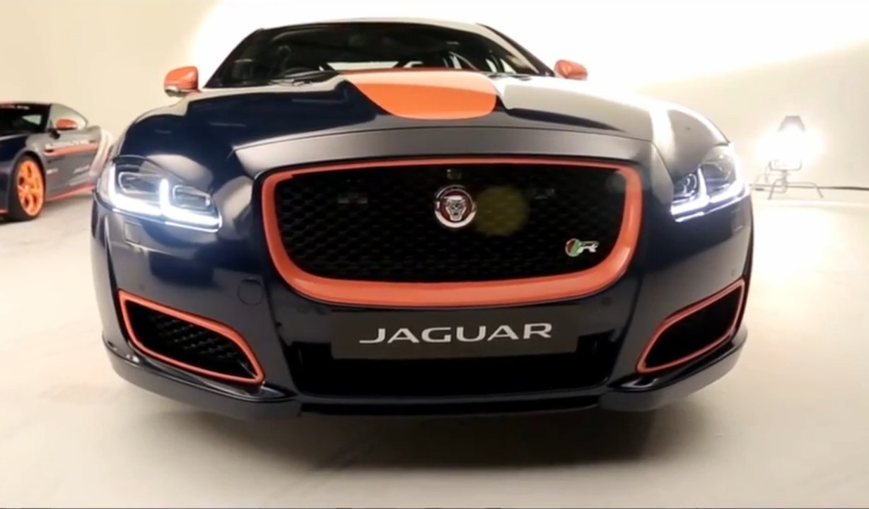 Jaguar XJR Bloodhound - Rapid Response Vehicle