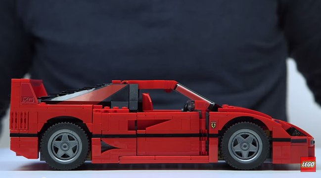Un Ferrari F40 de Lego