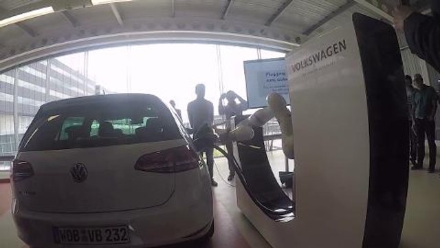 e-Smartconncet: Carga eléctrica robotizada de Volkswagen