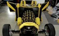 Lego construye un coche a tamaño real y ¡funciona!