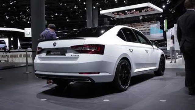 ŠKODA Superb SportLine Salón de Frankfurt 2015