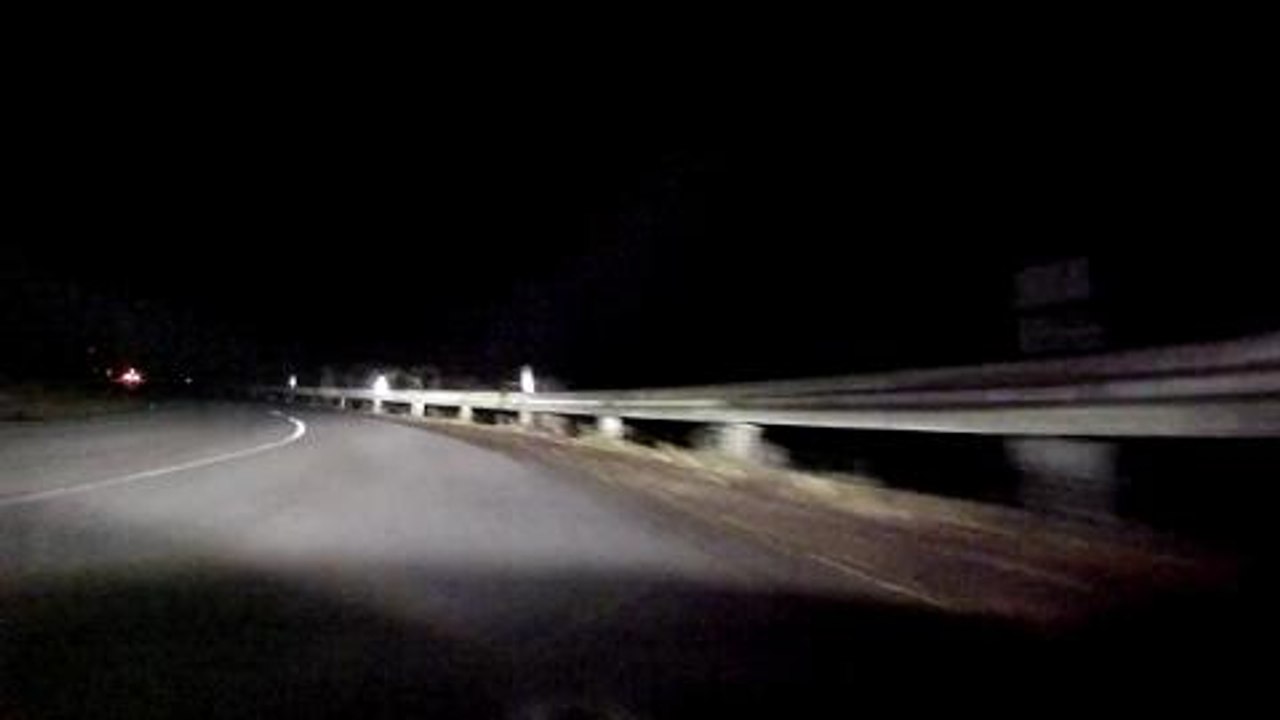 Iluminación adaptativa Ford