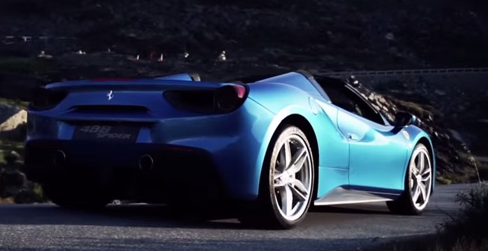 Ferrari 488 Spider - grabando escenas