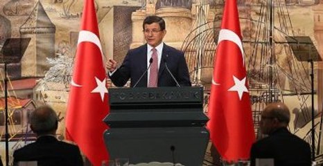 Başbakan Davutoğlu'ndan Yabancı Yatırımcılara Bürokrasi Azaltılacak Sözü
