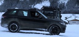 Detrás de las cámaras en Spectre. Range rover y Land defender