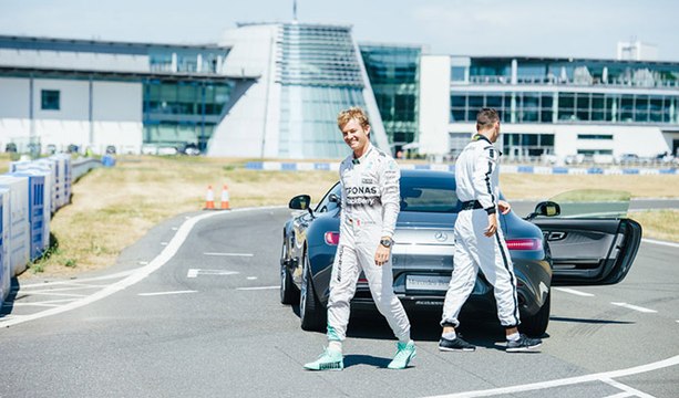 Mercedes-Benz TV- Rosberg, Kaymer & The Perfect Drive- Challenge 1 – Fastest Lap.