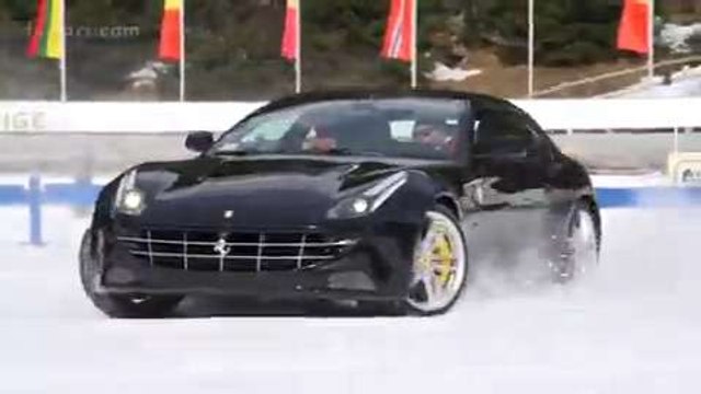 Prueba en nieve del Ferrari FF