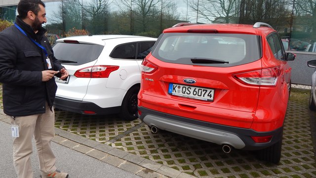 How to park your car – by remote control