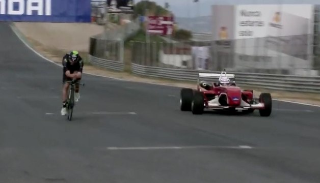 RACE - El gran reto RACE por la convivencia de la bici y Facebook