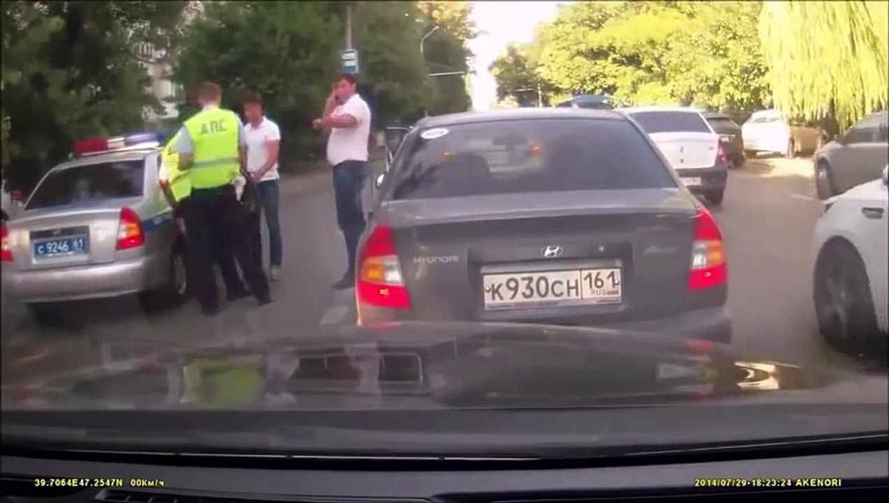 Extreme car crash 8