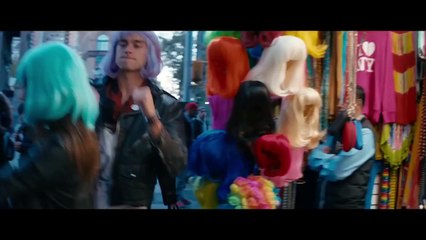 Victoria Justice On Watching Her Boyfriend Kiss Boys