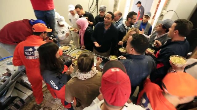 فيصل لحضيري يليق وبسام الحمراوي يدهن في الحيط في داري ريكو مع مريم بن مامي وليقا تجيب يا عمي
