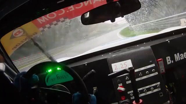 GT2 Gallardo drifting suilverstone Race track 2014 Video