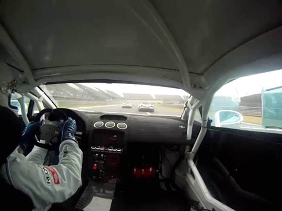 Sesto Elemento onboard footage at Castrol Raceway HD Video