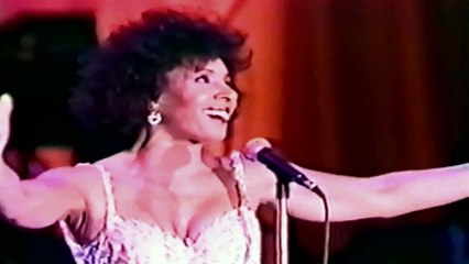 Shirley Bassey - For Once In My Life (1990 Live in Yokohama)