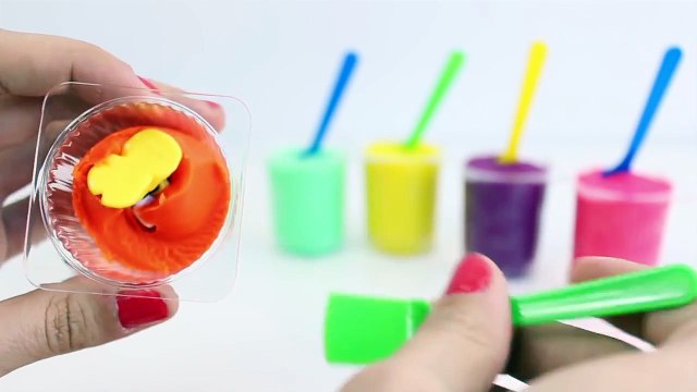Play Doh Surprise de la Couleur de Yaourt Tasses de Couleur avec Peppa Pig Mickey Mouse Minnie Hello Kitty Jouets