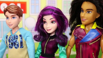 Decendants Audrey Escapes Jail after Mal and Ben Return to Auradon. DisneyToysFan
