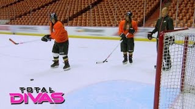 The Bella Twins play hockey: Total Divas, August 25, 2015
