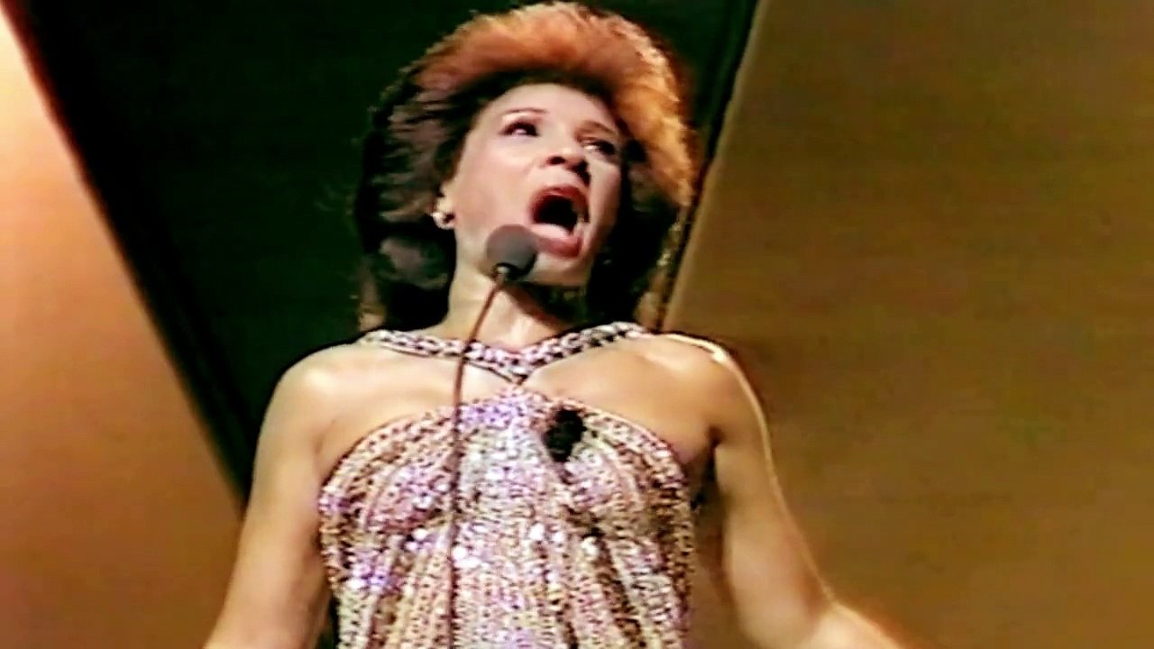 Shirley Bassey - Arthurs Theme (The Best That You Can Do) (1985 Live)