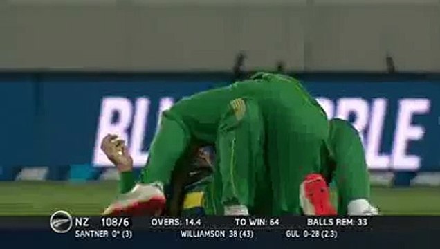پہلے ٹی ٹوئنٹی میں بوم بوم آفریدی کا ایسا کیچ جسے دیکح کر سب حیران رہ گئے