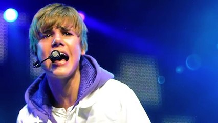 10 Justin Bieber Hair Styles