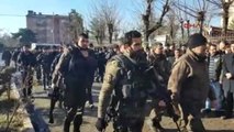 Siirt Operasyondan Dönen Özel Harekat Polisler, Şehit Olan Arkadaşları Yalçın Yamaner'in Törenine...
