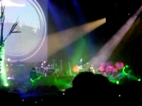 Indochine à bercy le 19/05/07 Ladyboy