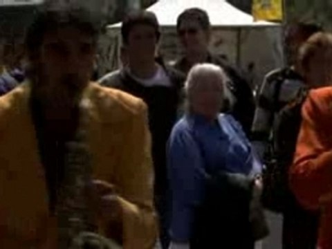 Ze Traine-Savates in a Funky Town