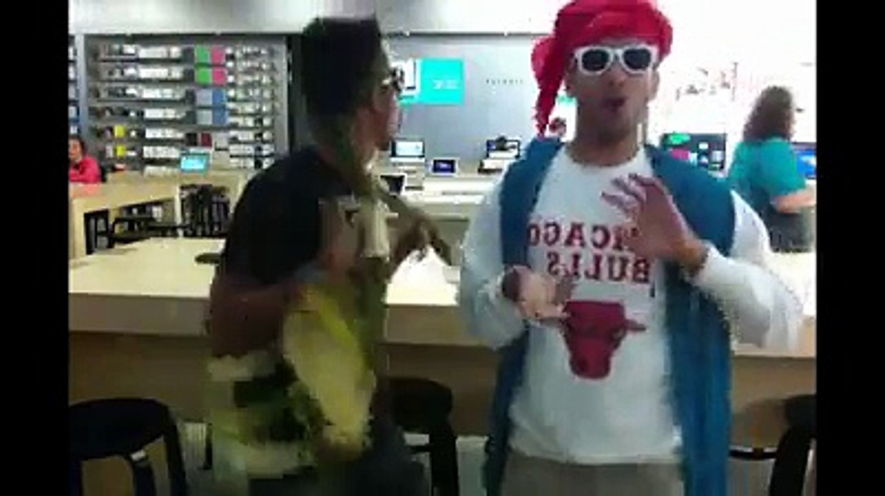 Desi Apple Store Dance! Zaid Ali Videos