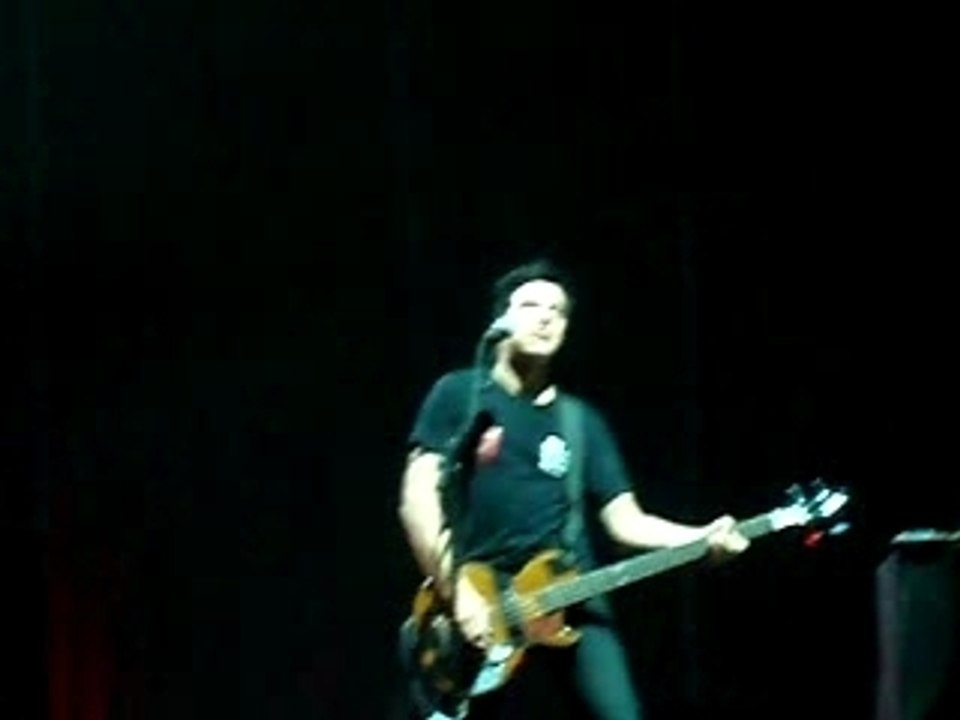 "I wanna be your god" Pravda Bercy 19 mai