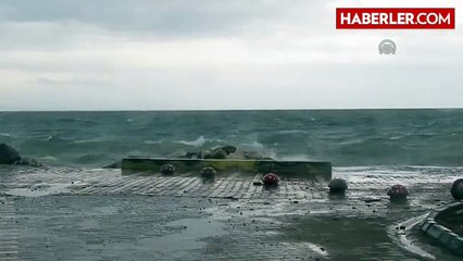 Çanakkale'de Kuvvetli Lodos Fırtınası