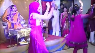 Girls Wedding Dance 2016 Mehndi Dance For Bride