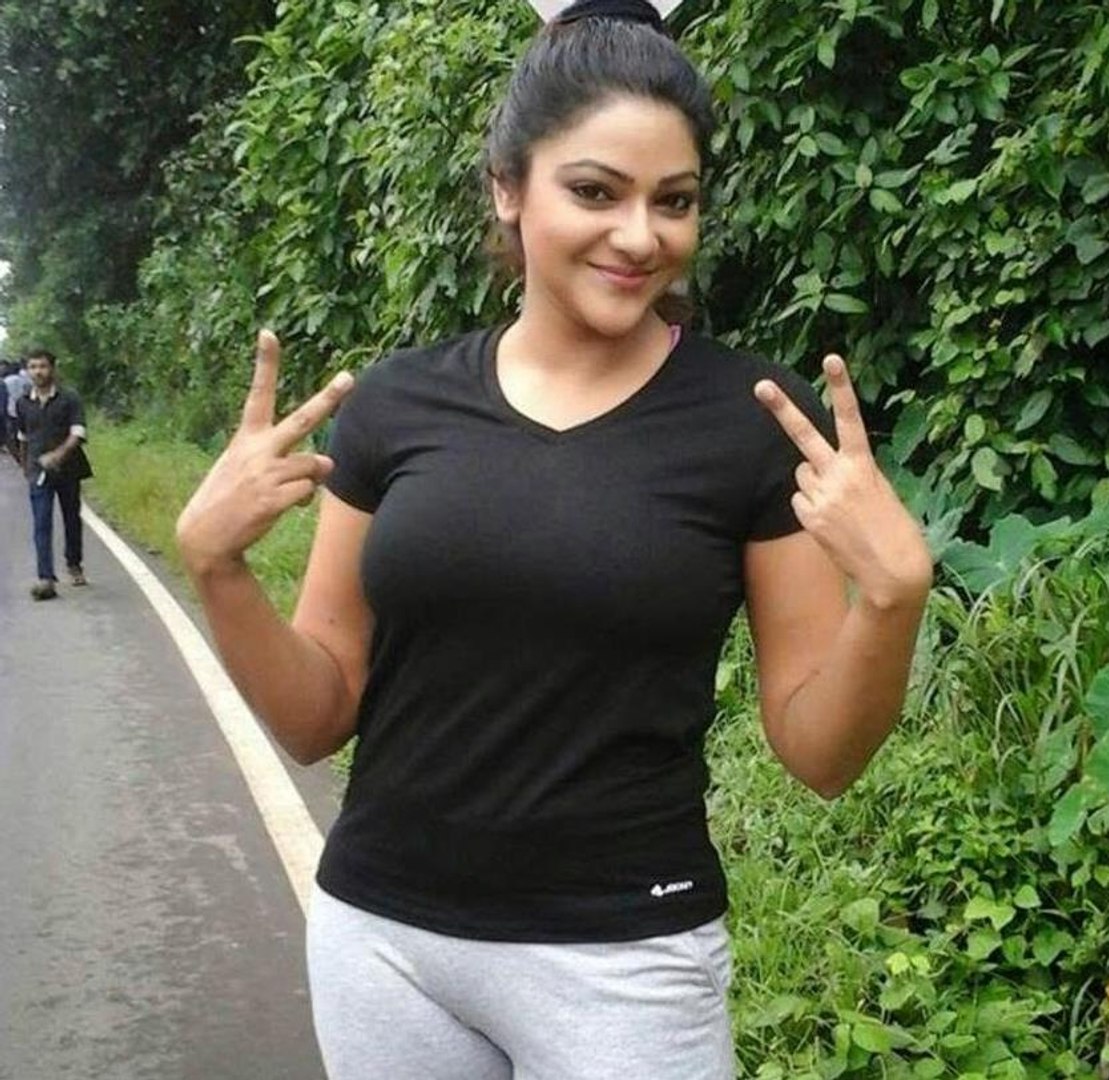 malayalam actress abhirami hot look