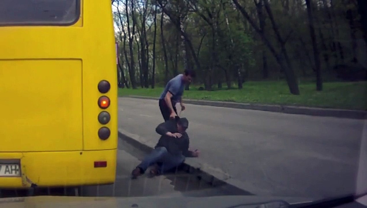 Bus Driver Throws Out Drunk Passenger