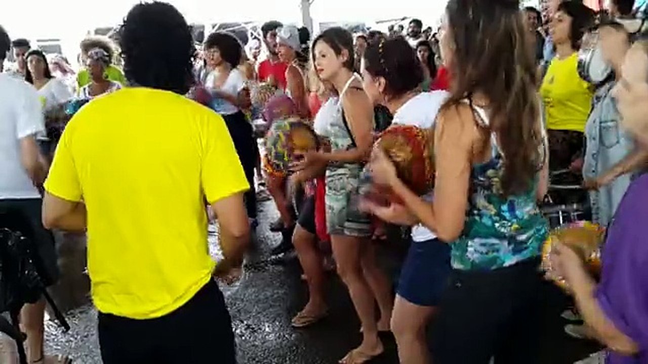 Ensaio do bloco Tchanzinho da Zona Norte