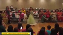 Indian Rocking Girls Shaking The Floor - Lay Ja Tu Kr 77 Isharay - HD