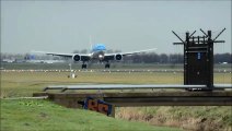 Heavy Crosswind Landings during Thunderstorm - Amsterdam Schiphol Airport Big Planes